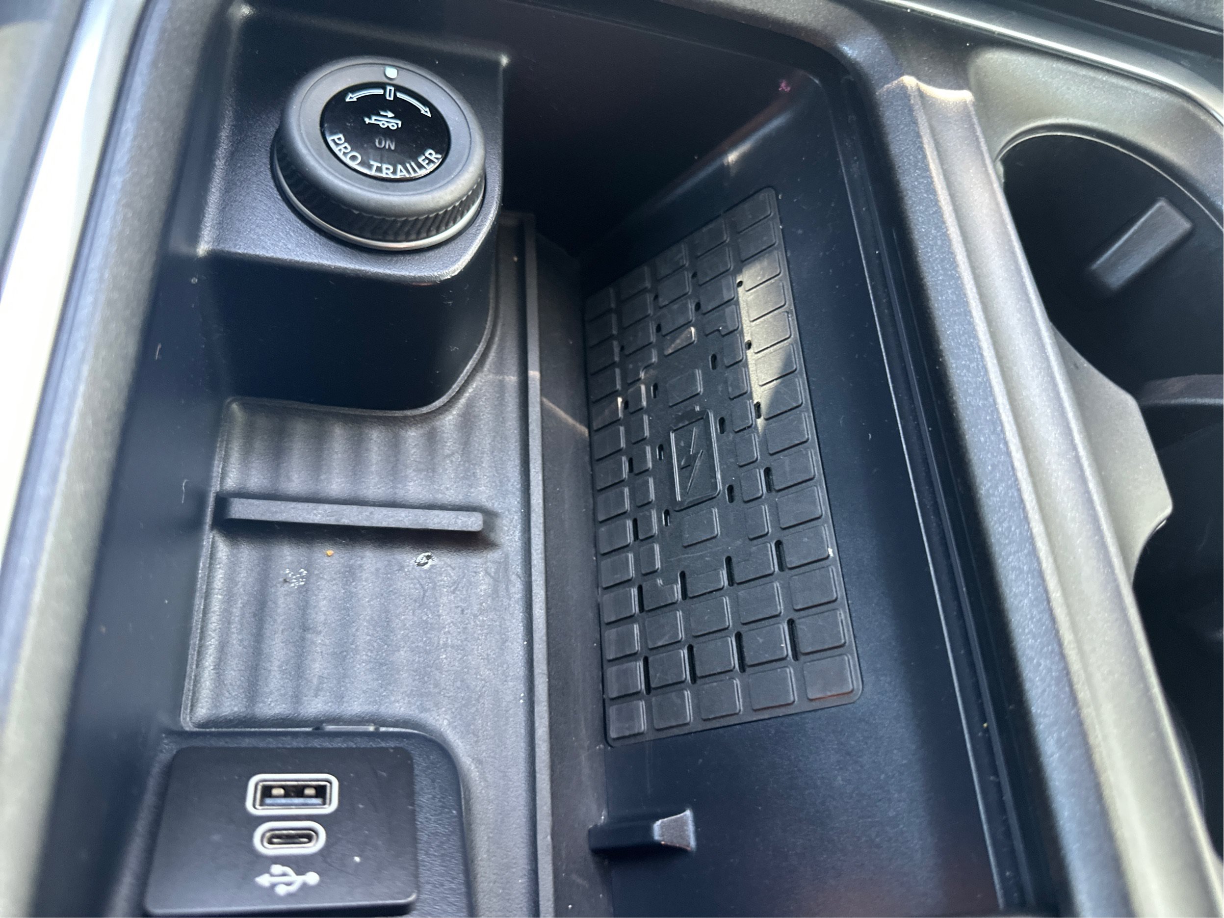 Used 2025 Ford Expedition Active AWD/4WD image 41