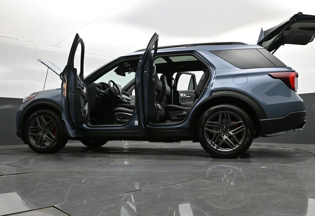 New 2025 Ford Explorer ST w/ Sun And Sound Package image 37