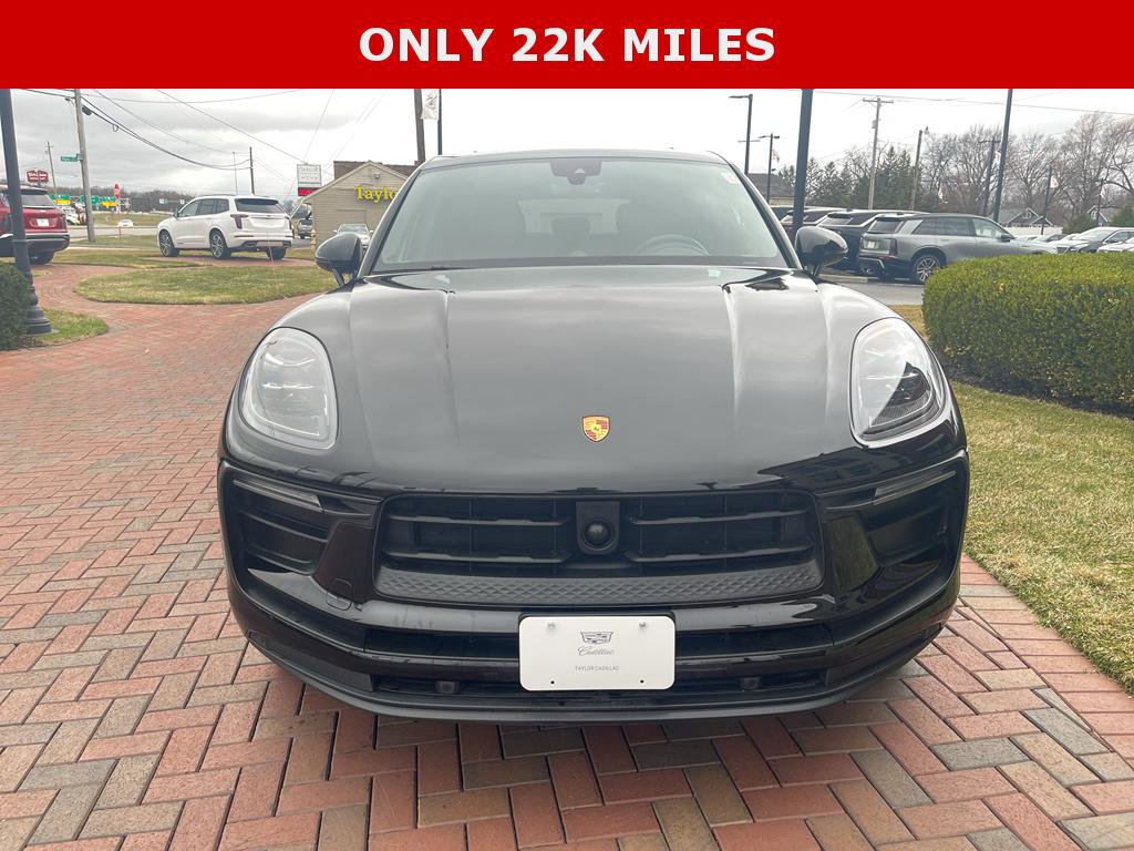 Used 2024 Porsche Macan Turbo image 3
