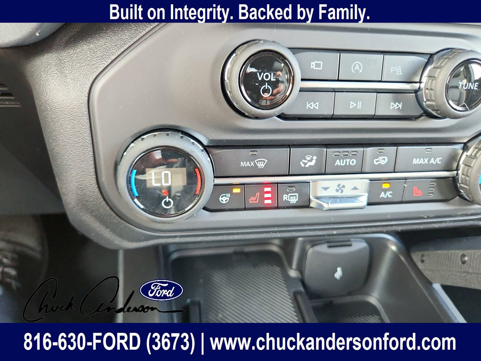 New 2026 Ford Bronco Outer Banks AWD/4WD image 21