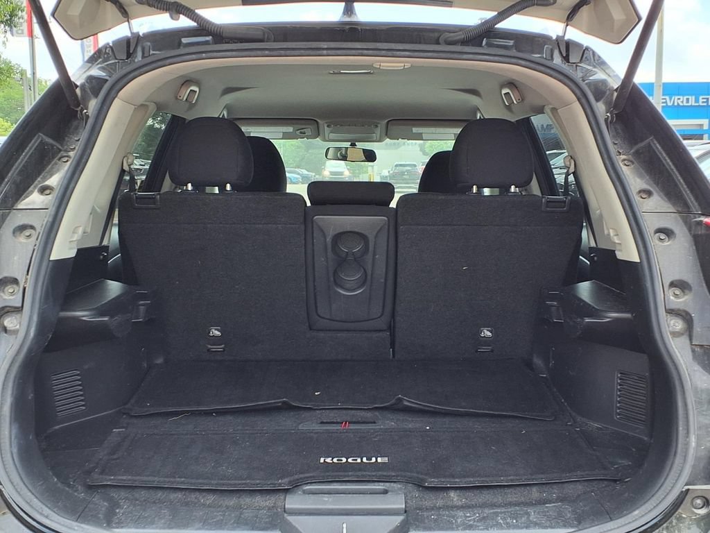 Used 2018 Nissan Rogue S w/ S Value Package FWD image 8