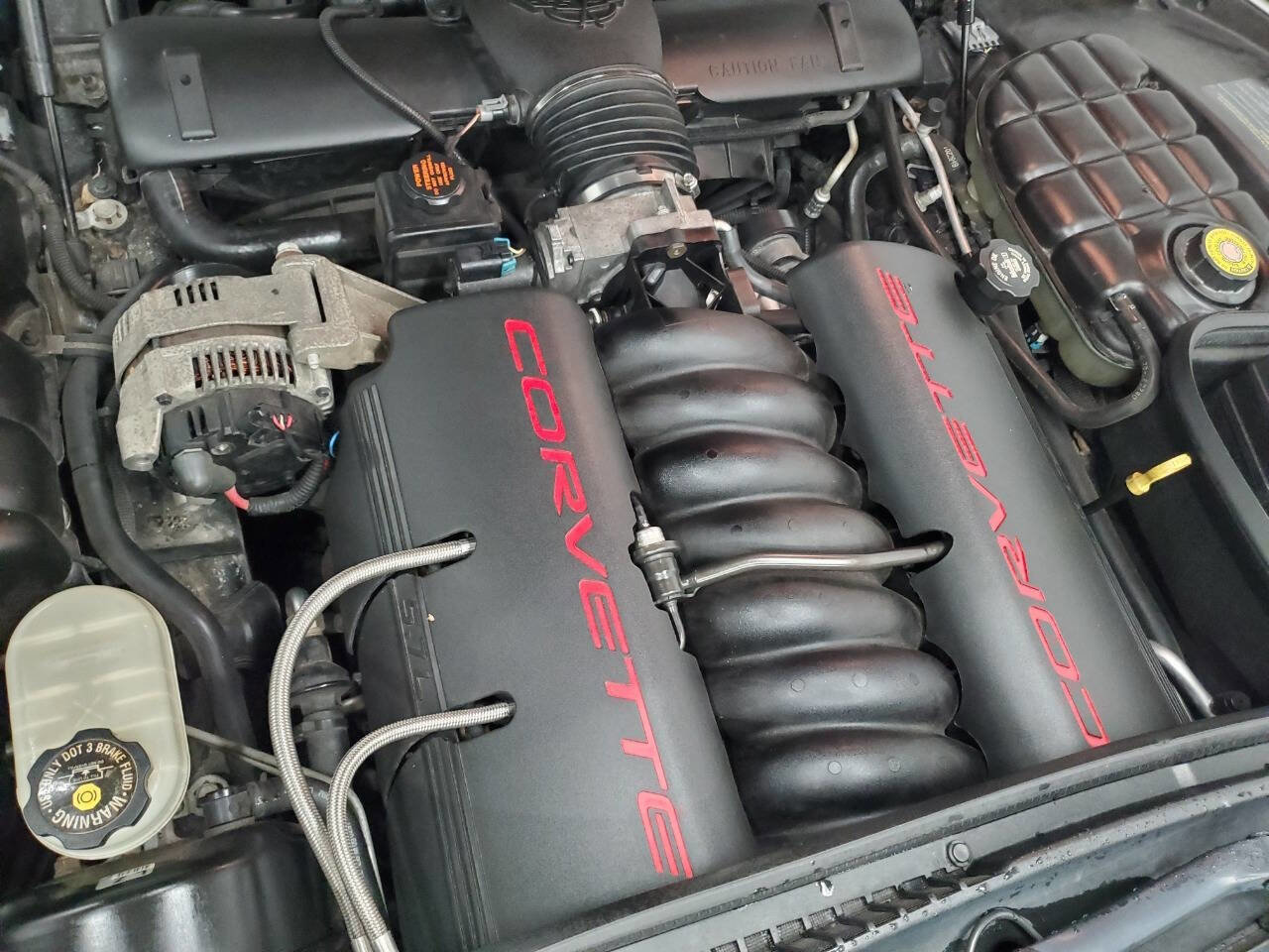 Used 1998 Chevrolet Corvette Coupe w/ Roof Pkg image 4