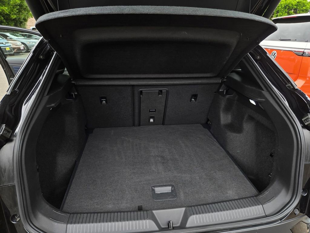 Certified 2023 Volkswagen ID.4 Pro S RWD image 24