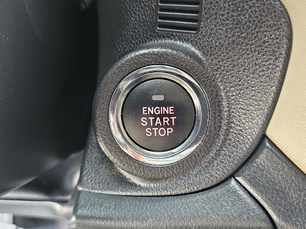 Used 2020 Subaru Outback Limited w/ Tech Package 2 image 31