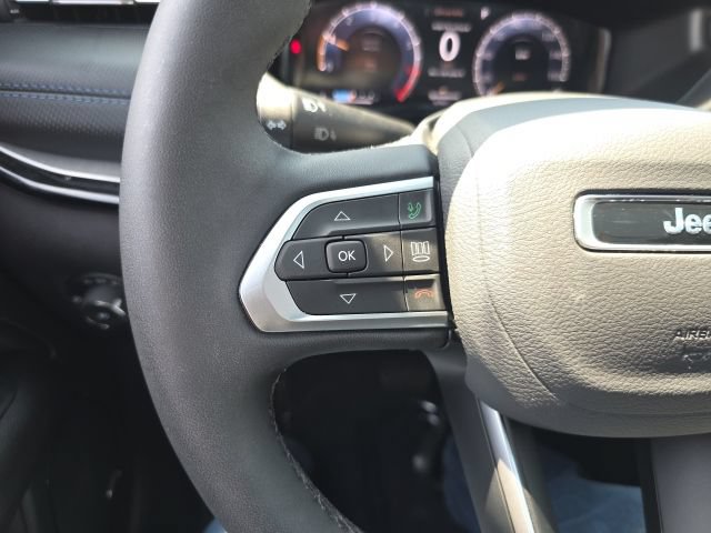 Used 2025 Jeep Compass Limited w/ Driver Assist Group I AWD/4WD image 22