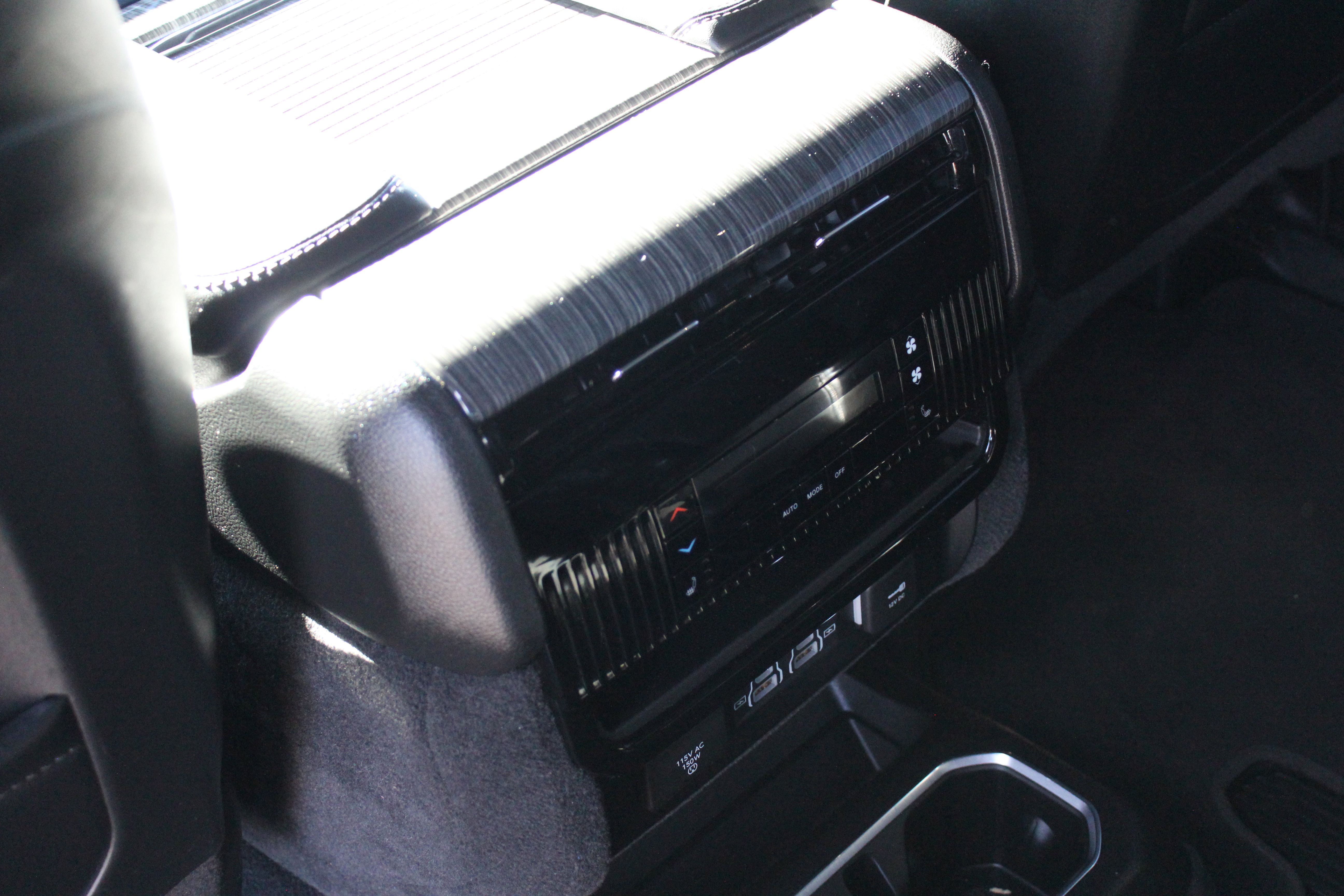 Used 2022 Jeep Wagoneer Series III w/ Convenience Group I image 30