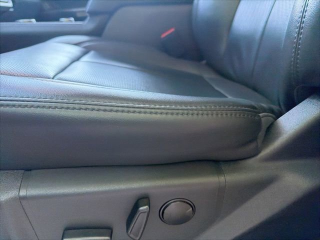 Used 2024 Ford Expedition XLT AWD/4WD image 24