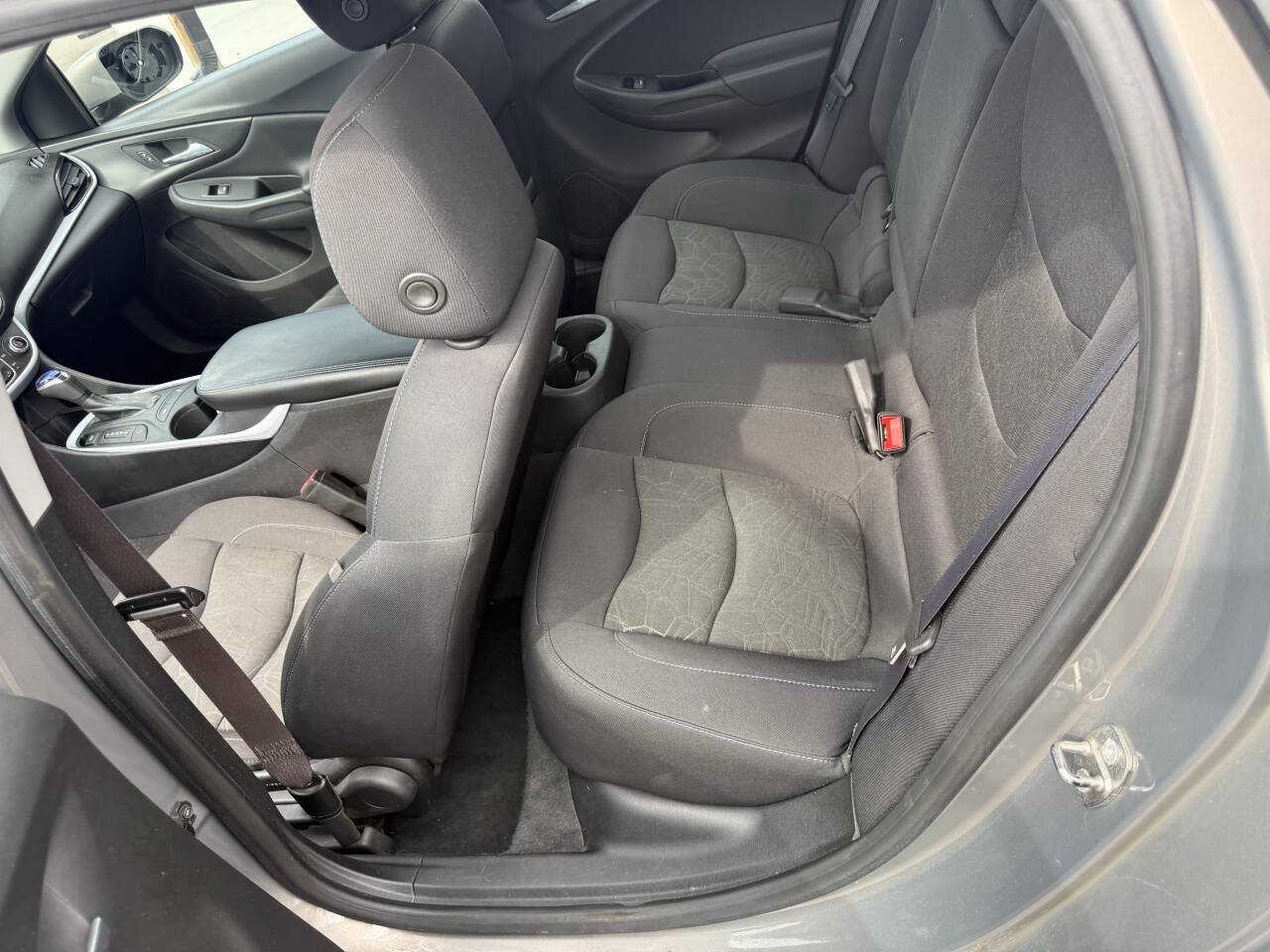 Used 2017 Chevrolet Volt LT FWD image 21