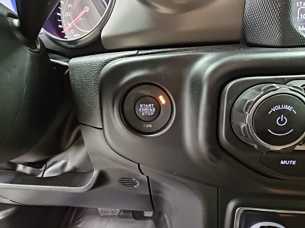 Used 2022 Jeep Gladiator Rubicon w/ Cold Weather Group image 23