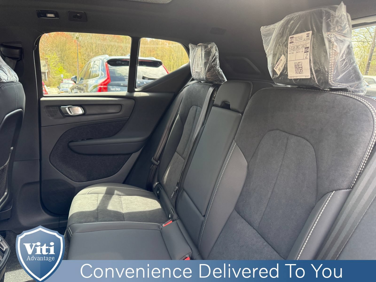 New 2026 Volvo EX40 Ultra AWD/4WD image 14