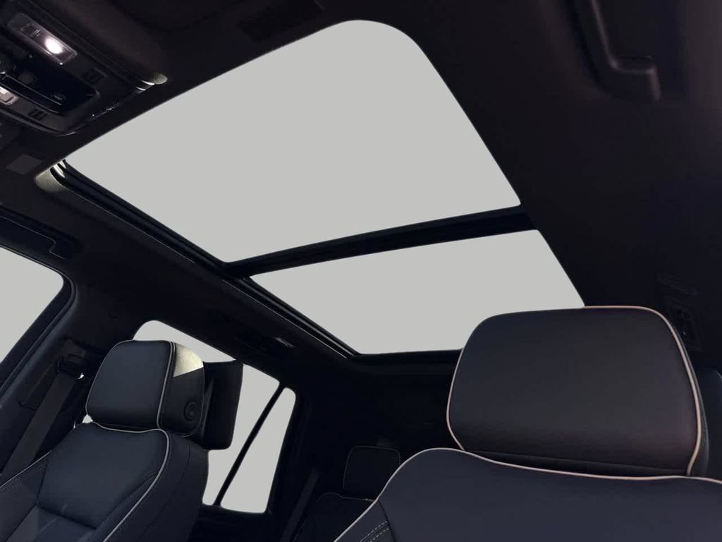 New 2026 Chevrolet Tahoe Premier AWD/4WD image 23