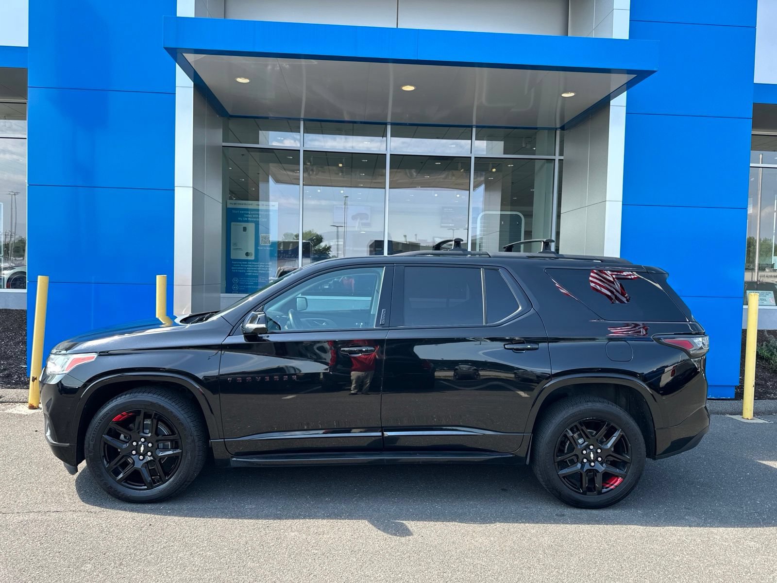 Used 2020 Chevrolet Traverse Premier w/ Redline Edition AWD/4WD image 8