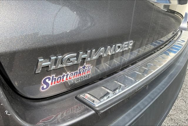 Used 2018 Toyota Highlander Limited Platinum AWD/4WD image 26