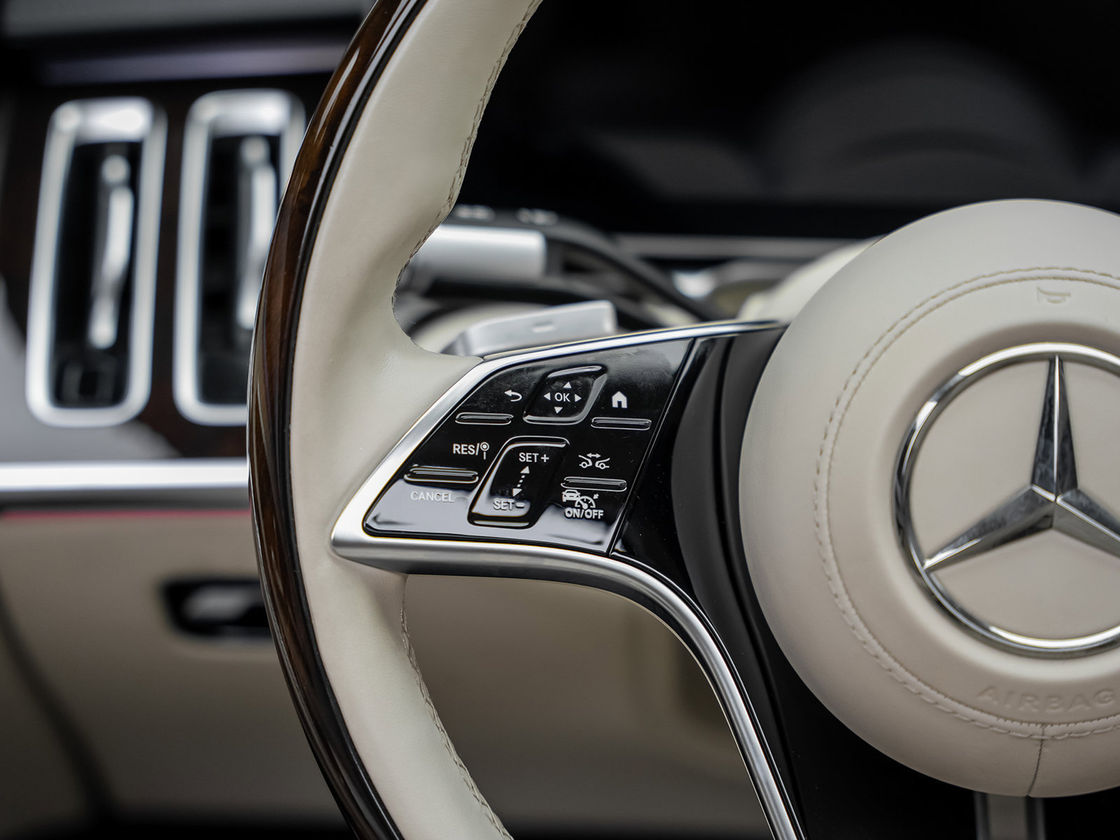 Used 2021 Mercedes-Benz S 580 4MATIC Sedan image 44