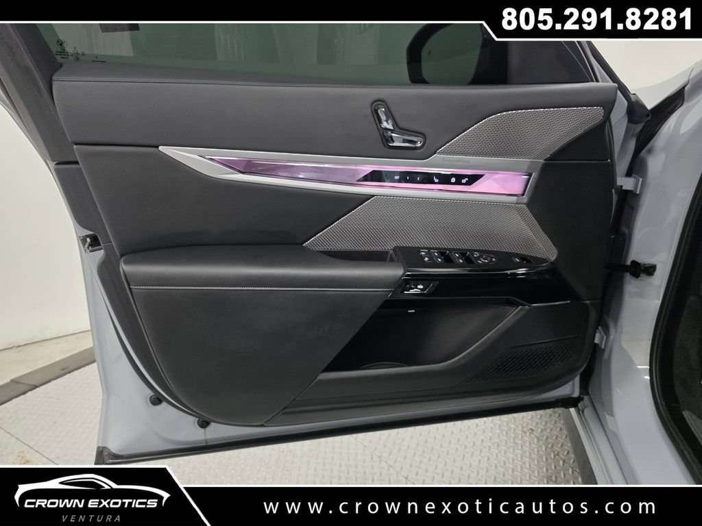 Used 2023 BMW 760i xDrive w/ Executive Package AWD/4WD image 28