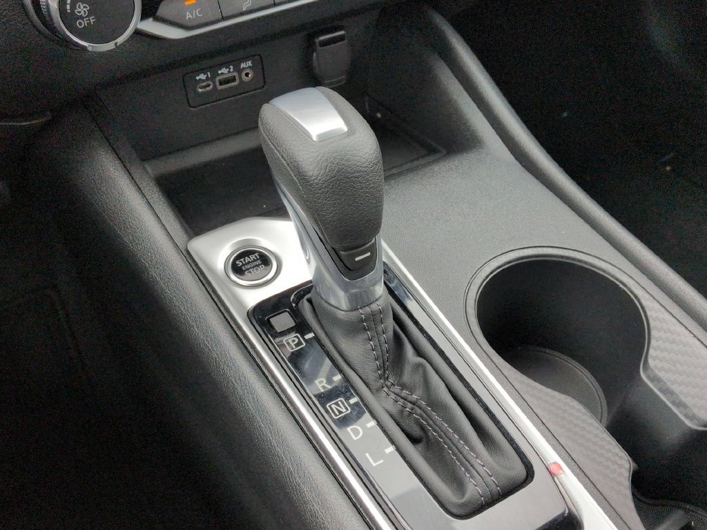 Used 2025 Nissan Altima 2.5 SV FWD image 19