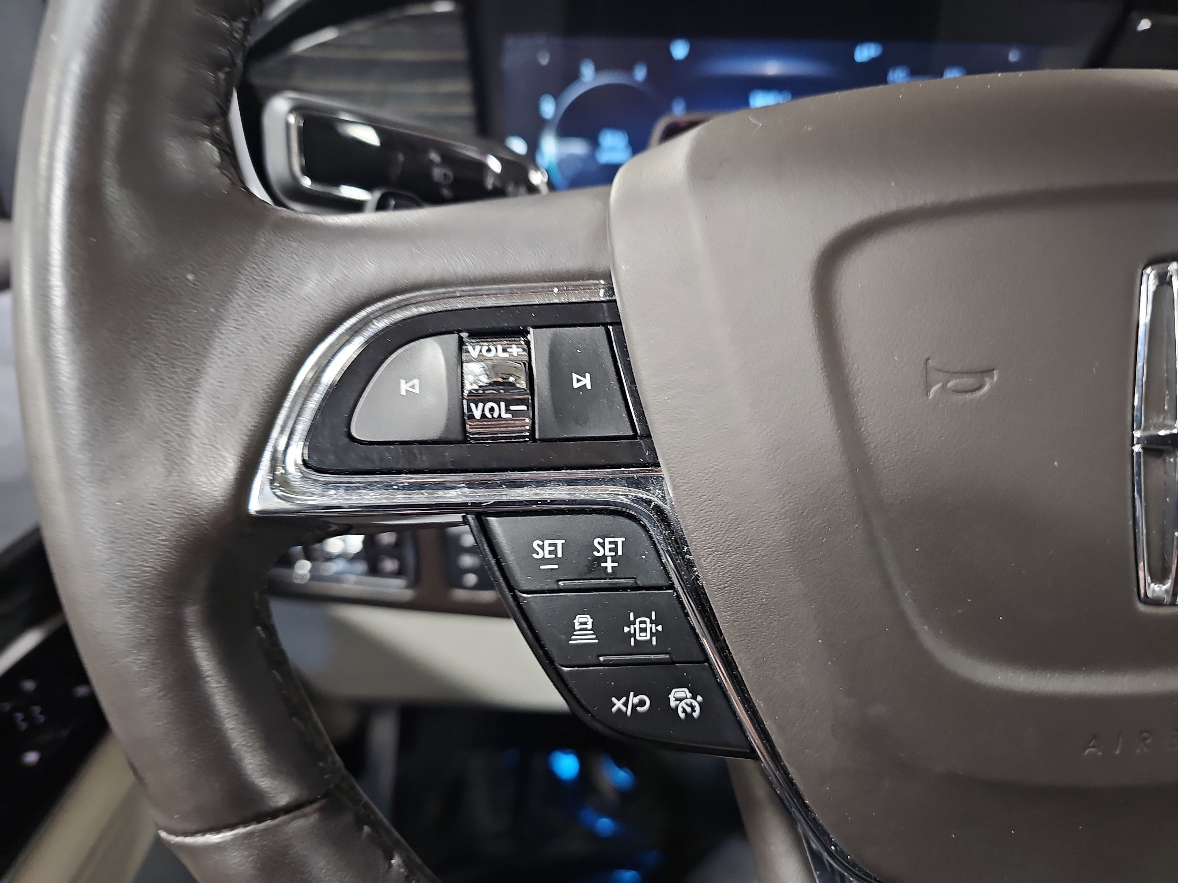 Used 2024 Lincoln Navigator Black Label AWD/4WD image 19
