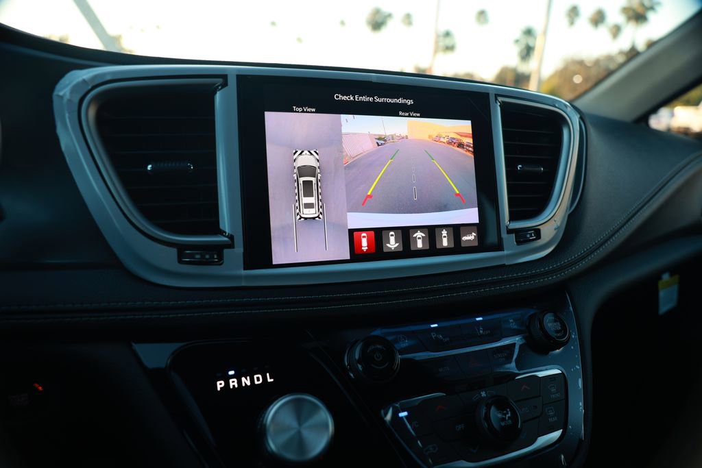 New 2026 Chrysler Pacifica Select image 19