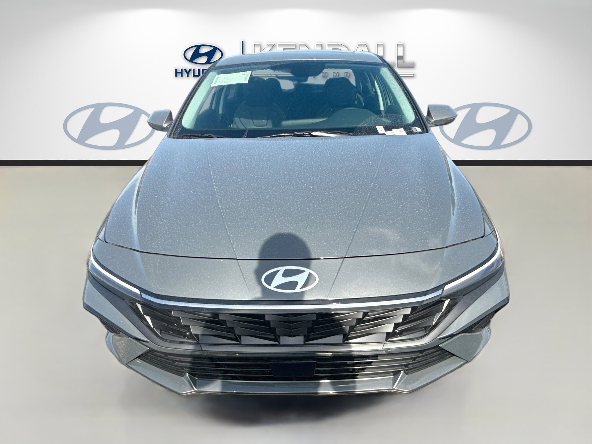 New 2026 Hyundai Elantra Limited FWD image 2
