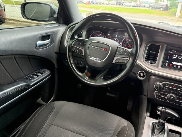 Used 2022 Dodge Charger SXT RWD image 11