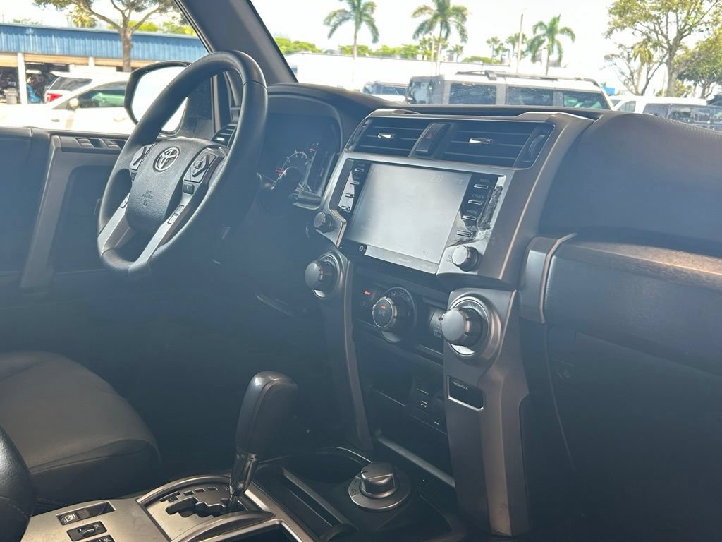 Used 2020 Toyota 4Runner SR5 Premium AWD/4WD image 26