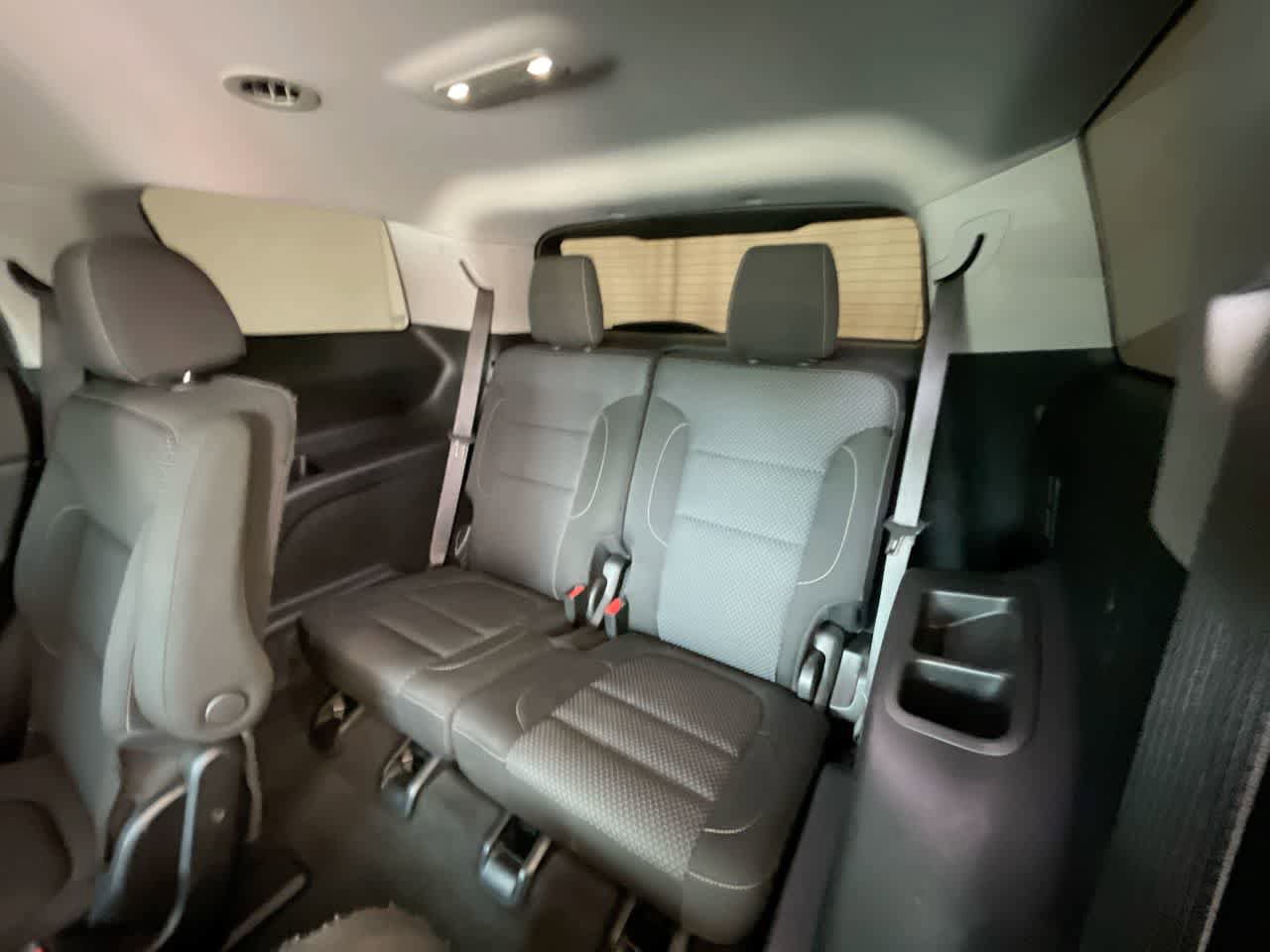 Used 2021 GMC Acadia SLE w/ Elevation Edition AWD/4WD image 23