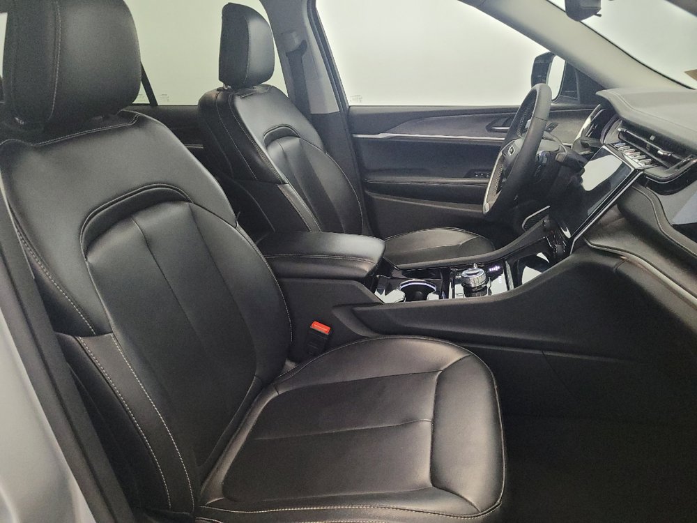 Used 2023 Jeep Grand Cherokee 4WD 4xe image 21