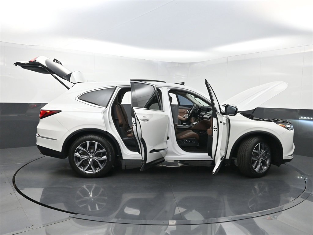 Used 2023 Acura MDX SH-AWD w/ Technology Package image 42