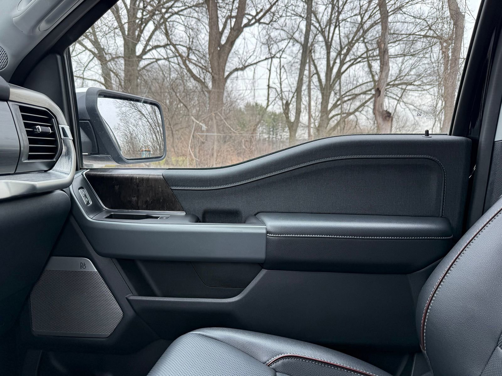 Used 2023 Ford F150 Lariat w/ Trailer Tow Package image 42