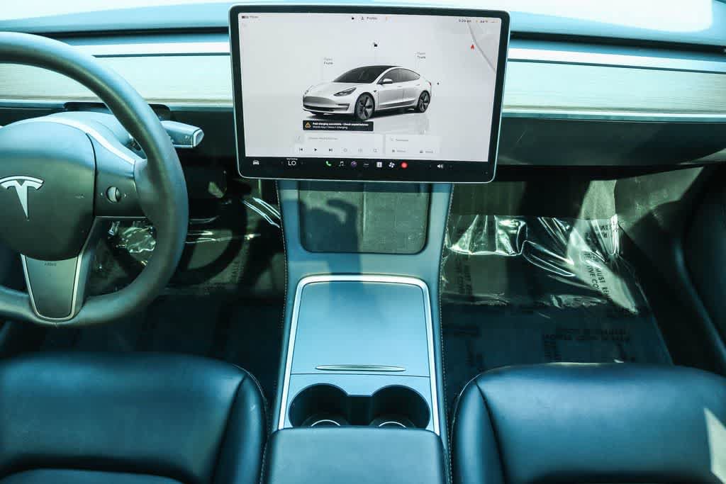 Used 2023 Tesla Model 3 Standard Range RWD image 9