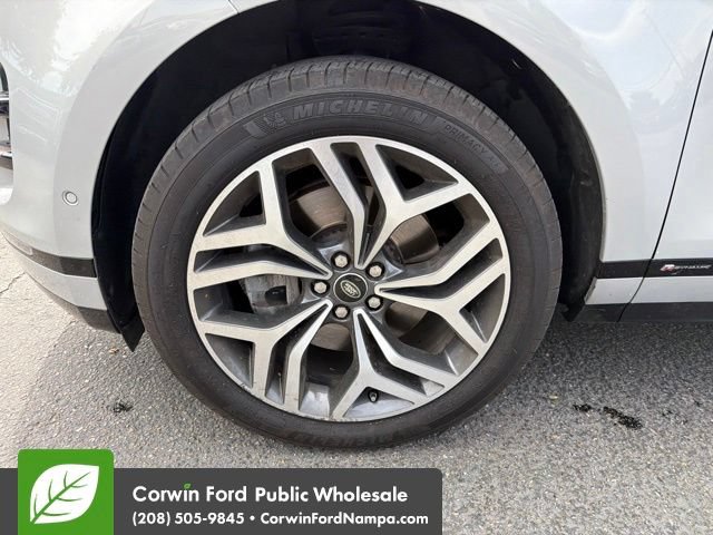 Used 2020 Land Rover Range Rover Evoque First Edition AWD/4WD image 9