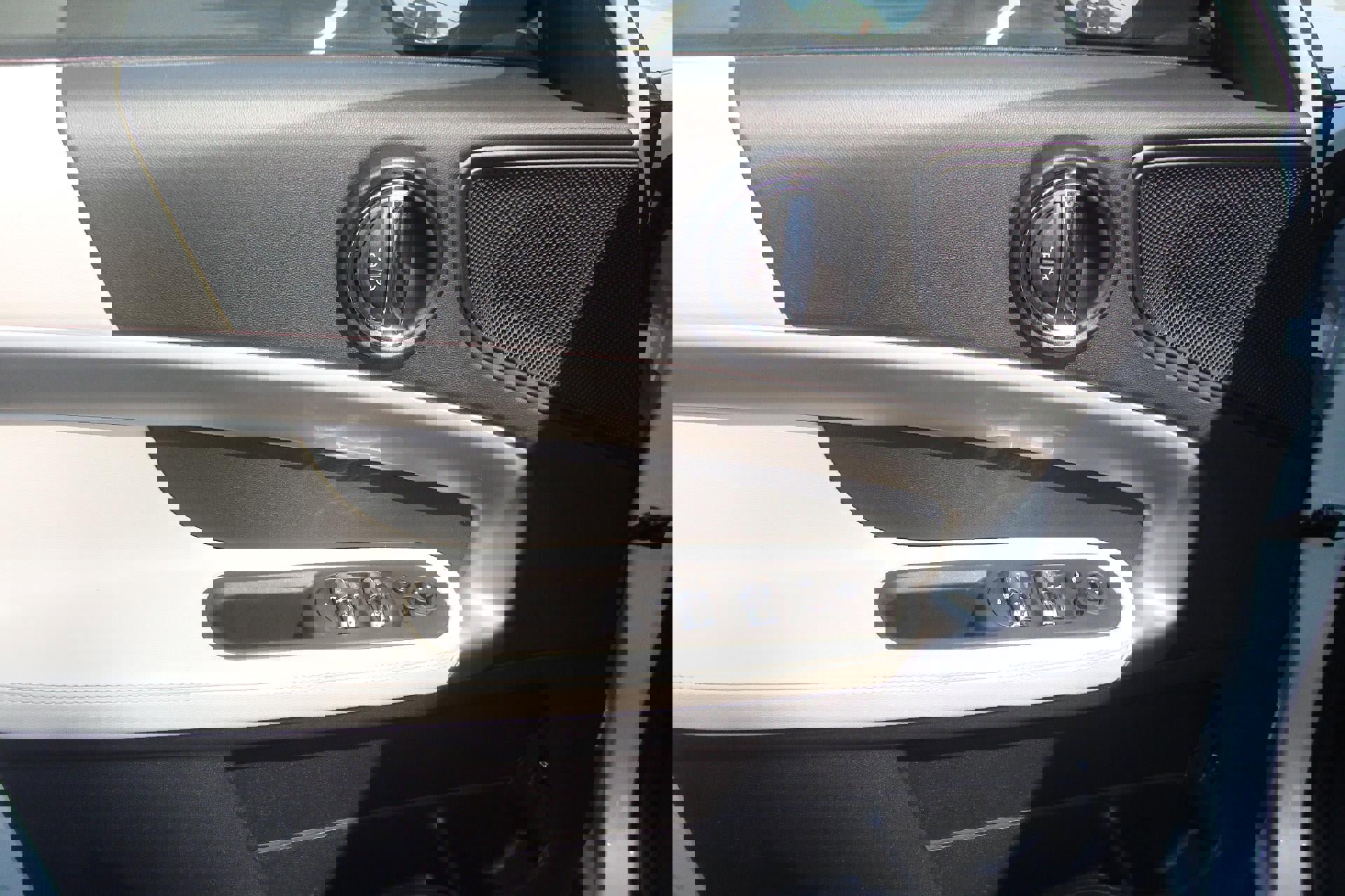 Used 2022 MINI Cooper Countryman S w/ Premium Package image 8