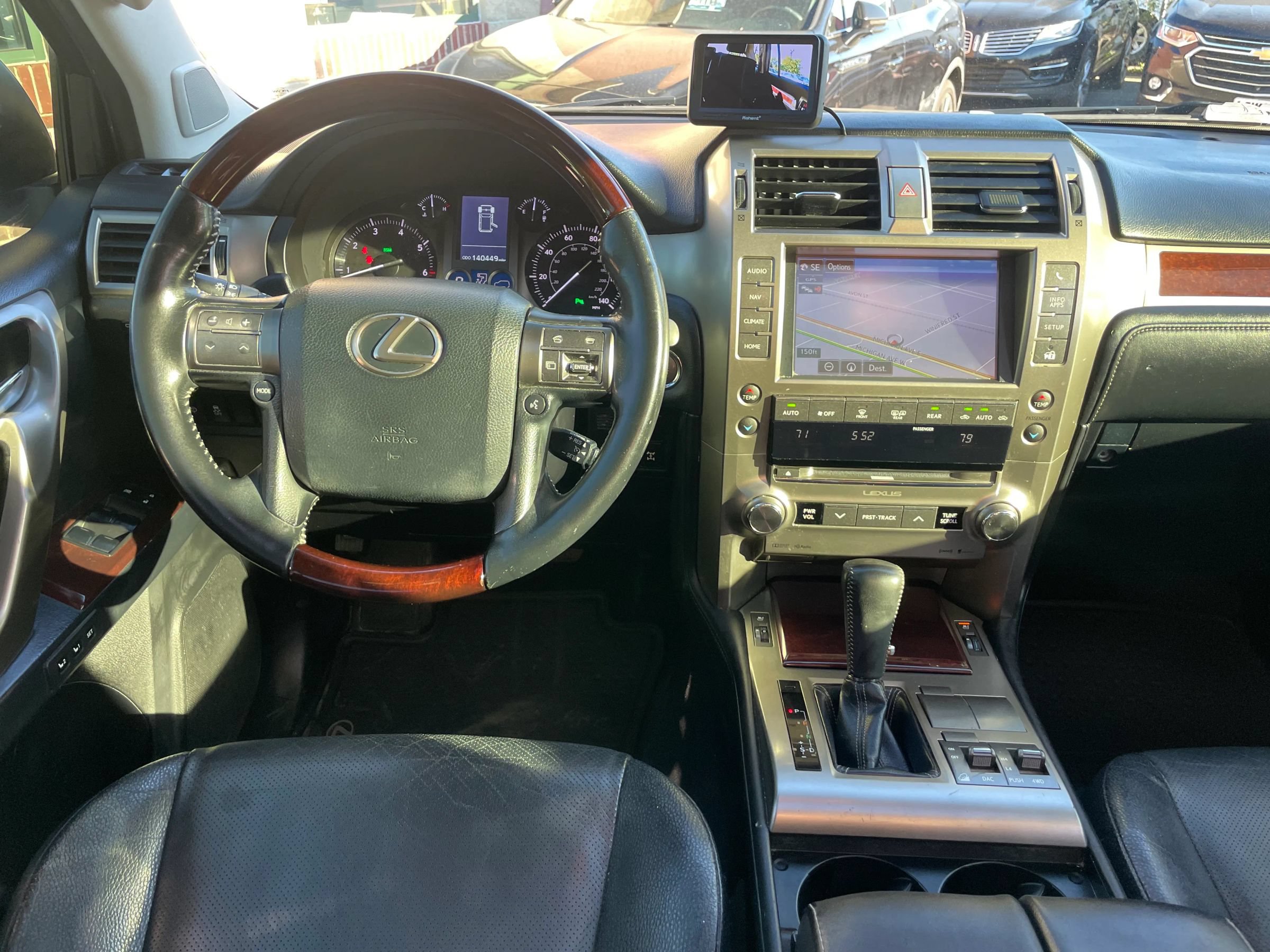 Used 2014 Lexus GX 460 w/ Premium Package AWD/4WD image 21