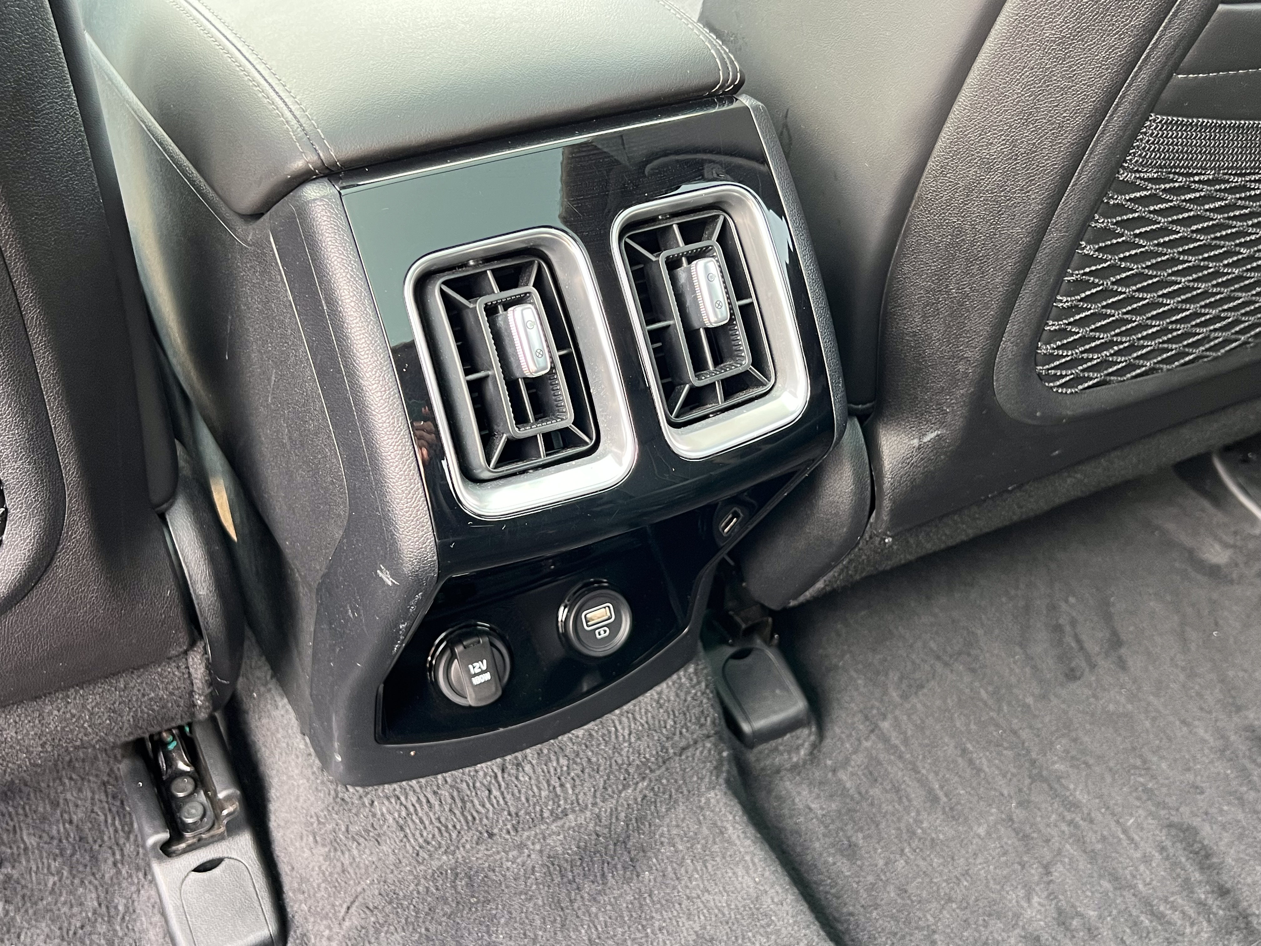 Used 2023 Kia Sorento SX AWD/4WD image 32