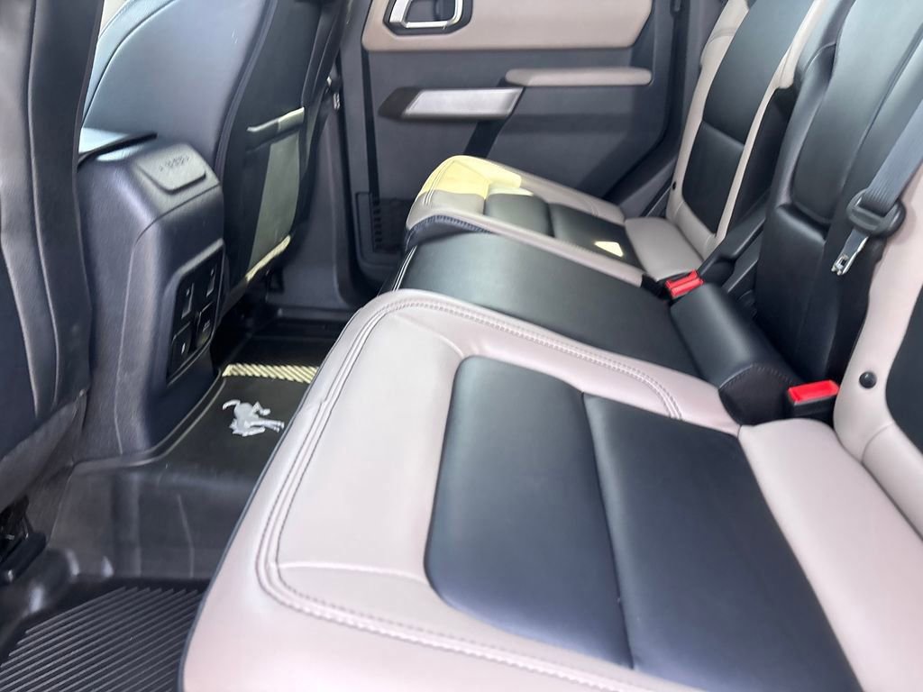 Used 2023 Ford Bronco Wildtrak image 24