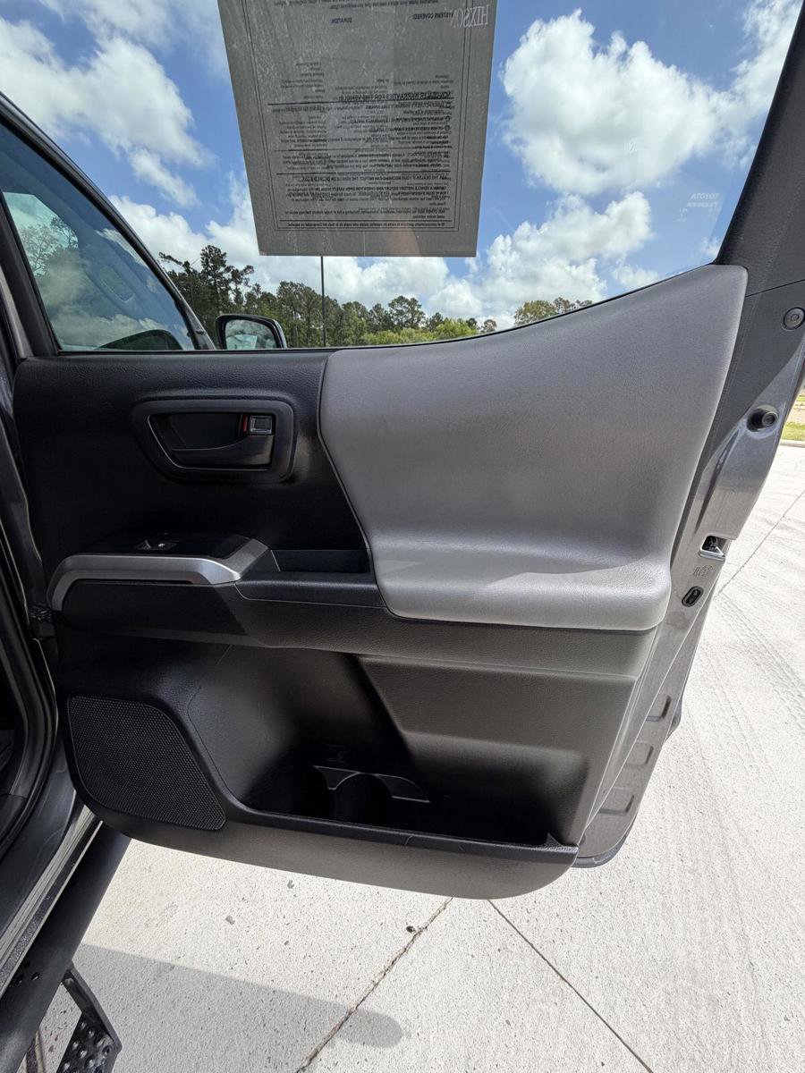 Used 2021 Toyota Tacoma SR5 image 16