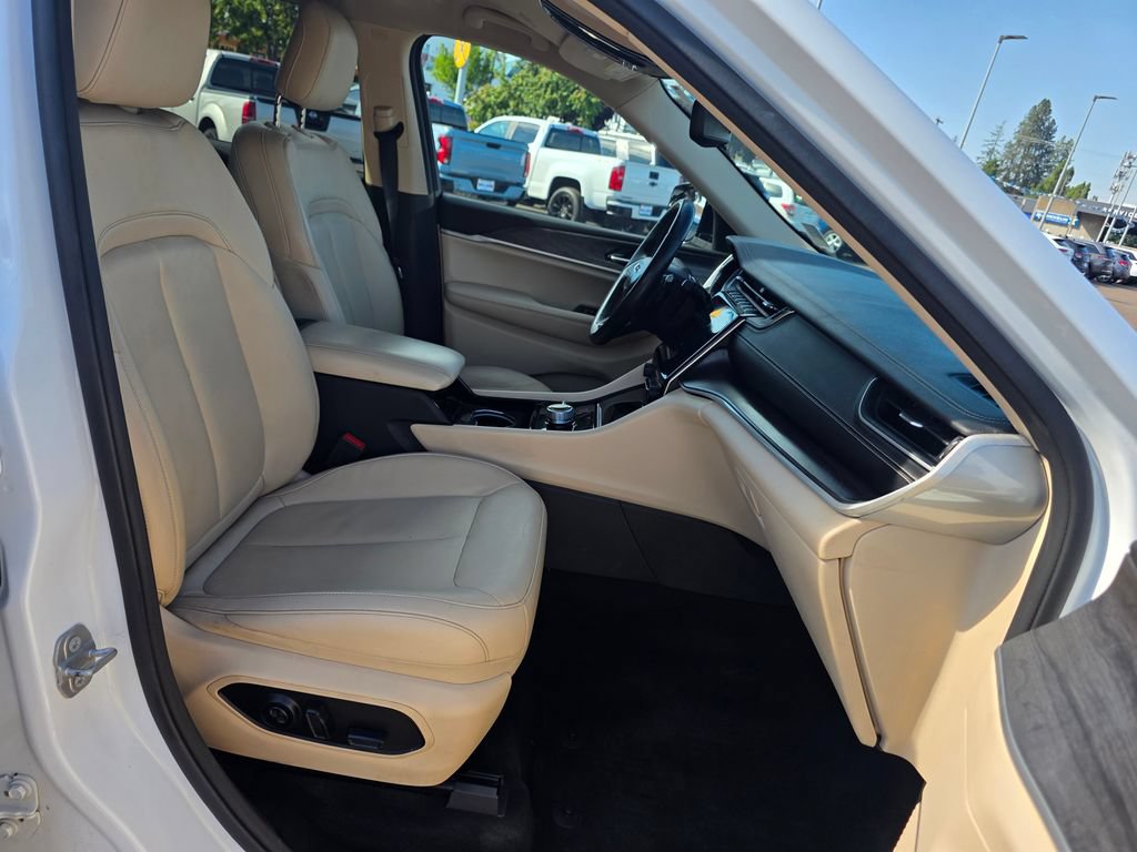 Used 2021 Jeep Grand Cherokee L Limited AWD/4WD image 25