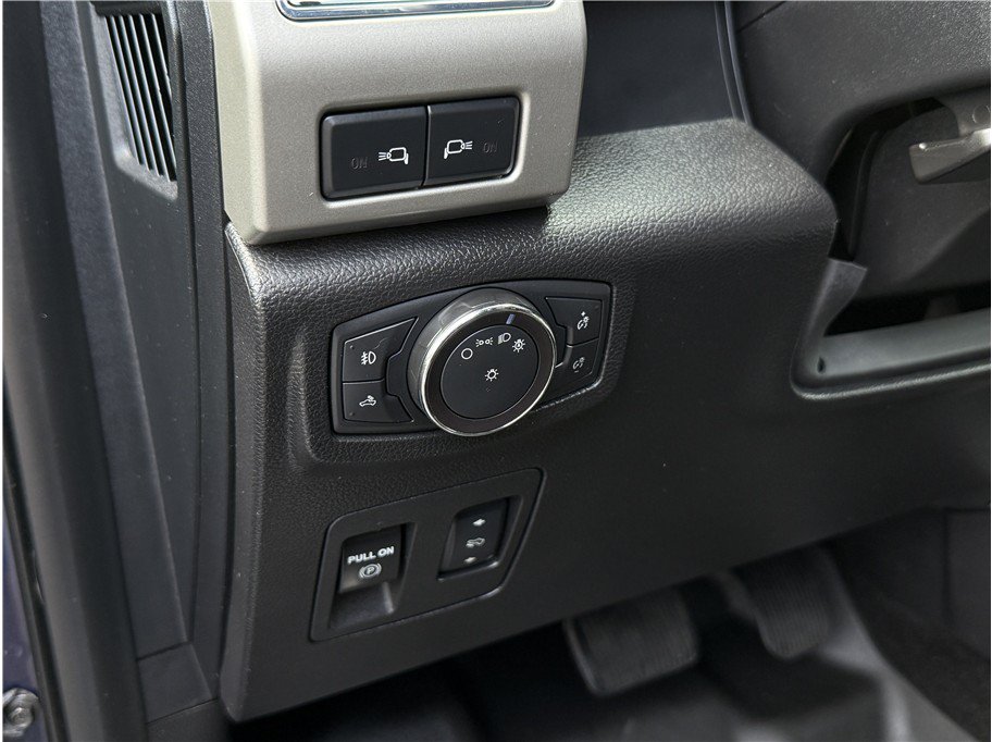 Used 2018 Ford F150 Lariat w/ Equipment Group 501A Mid AWD/4WD image 19