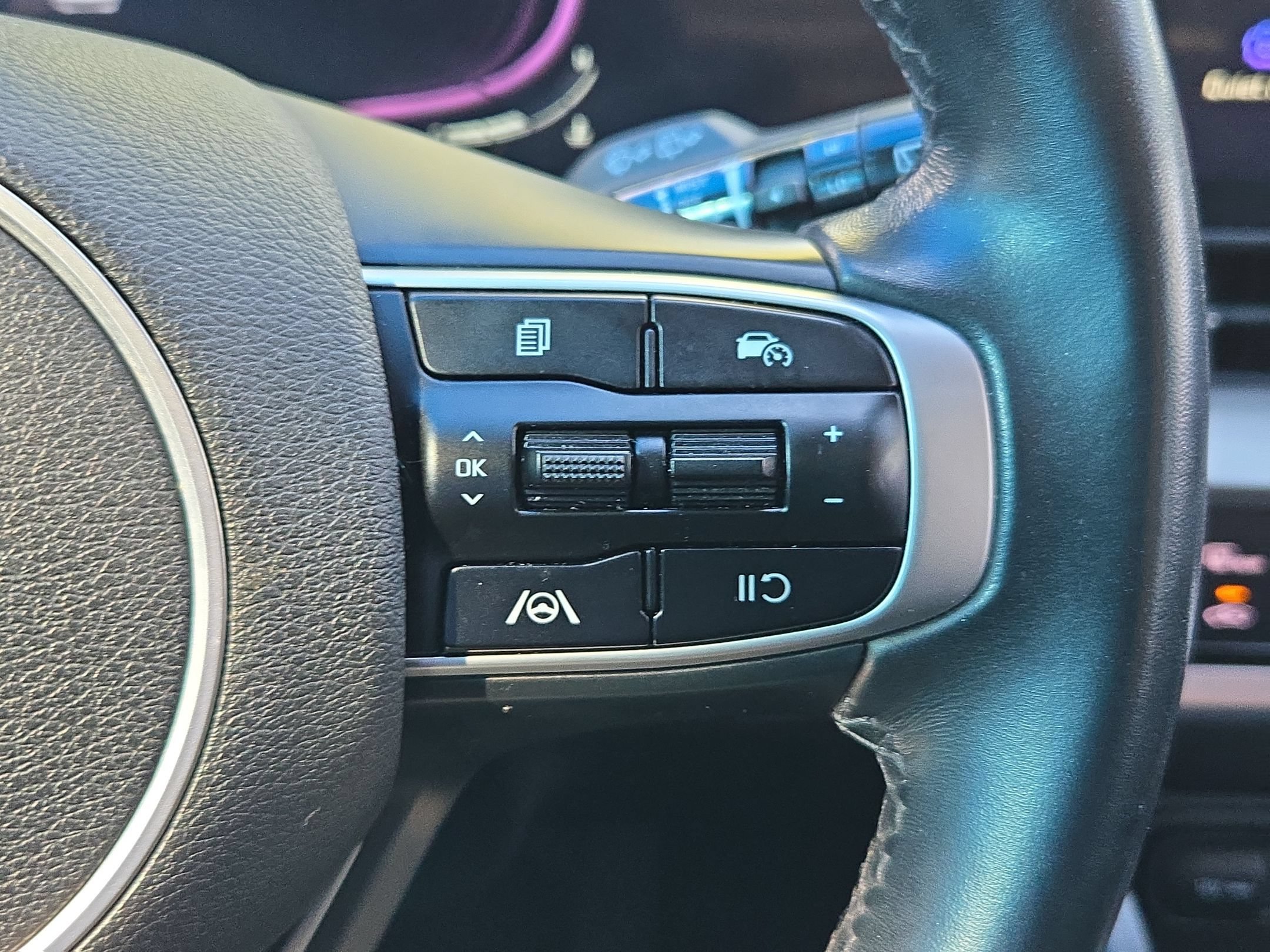 Used 2023 Kia Sportage EX FWD image 22