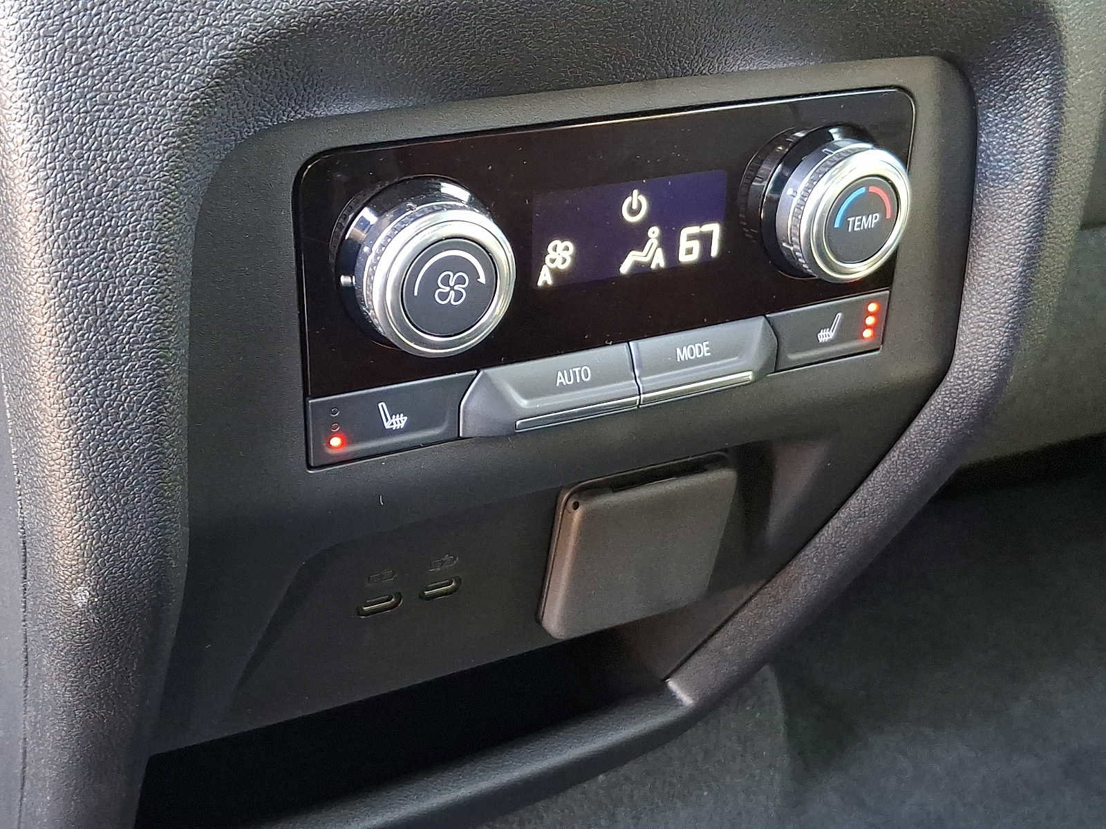 Certified 2024 GMC Acadia Elevation w/ Luxury Package image 13