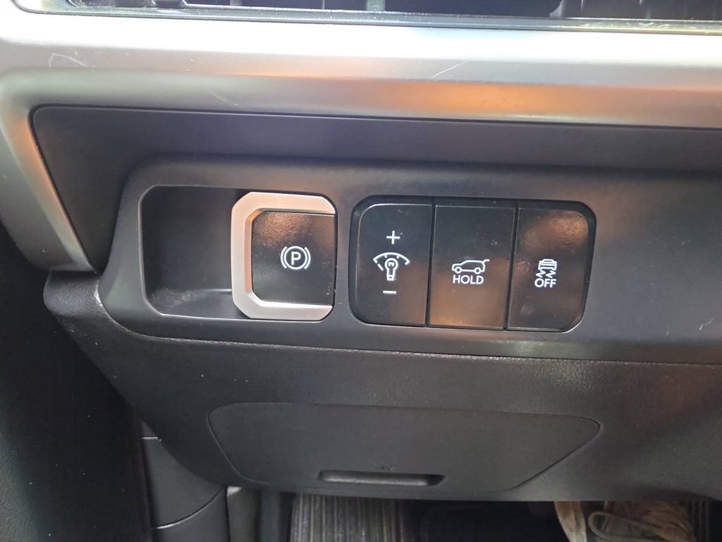 Certified 2024 Hyundai Santa Fe SEL FWD image 23