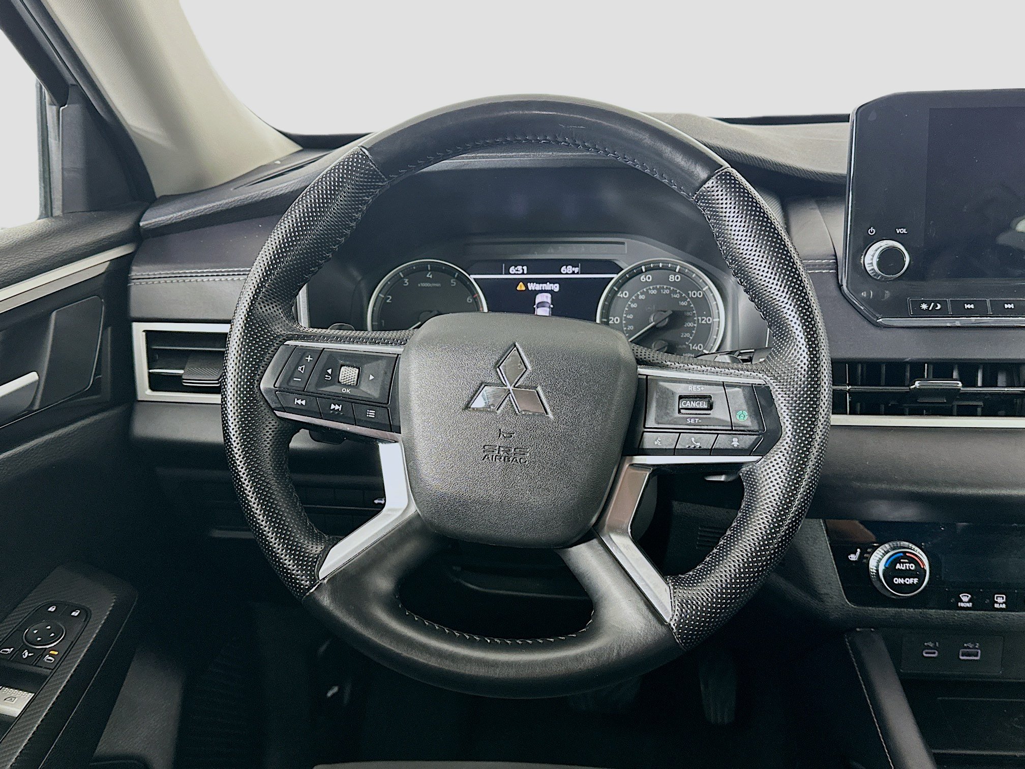 Used 2024 Mitsubishi Outlander SE AWD/4WD image 18