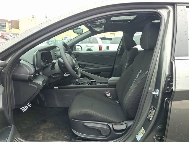 New 2026 Hyundai Elantra SEL Sport FWD image 5