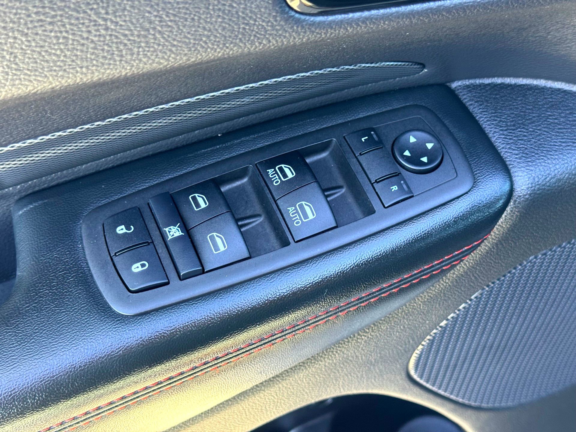 Used 2025 Dodge Durango GT image 16