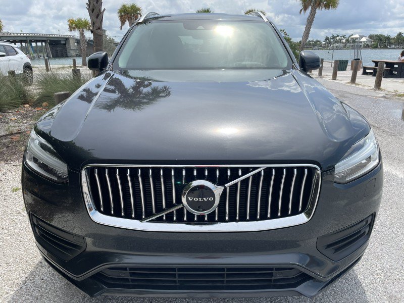 Used 2021 Volvo XC90 T6 Momentum w/ Protection Package Premier AWD/4WD image 4