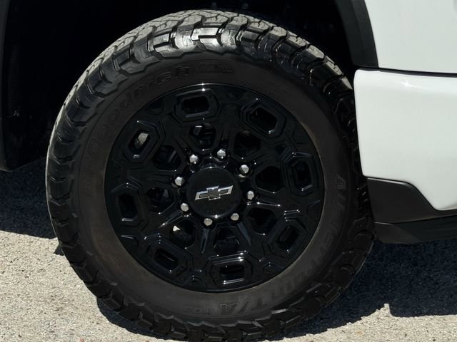 Used 2024 Chevrolet Silverado 2500 LTZ w/ LTZ Plus Package image 21