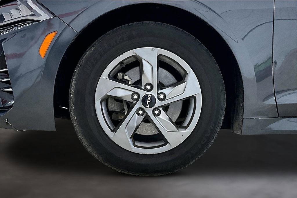 Used 2022 Kia K5 LXS FWD image 8
