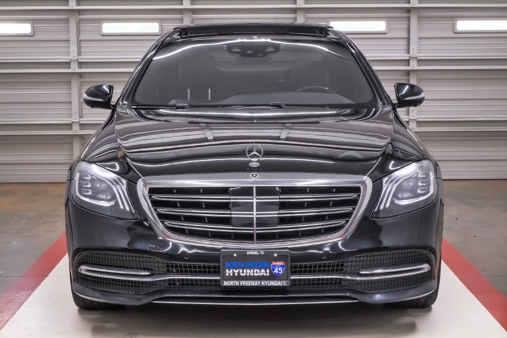 Used 2018 Mercedes-Benz S 560 Sedan image 4