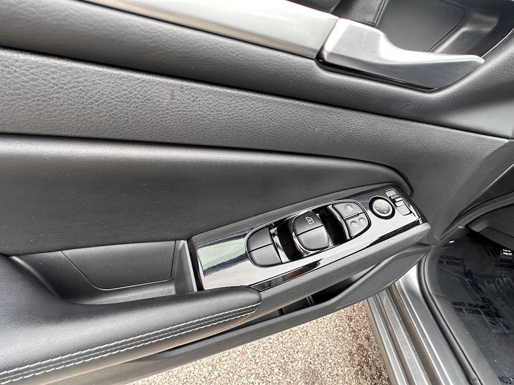 Certified 2023 Nissan Altima 2.5 SV FWD image 14