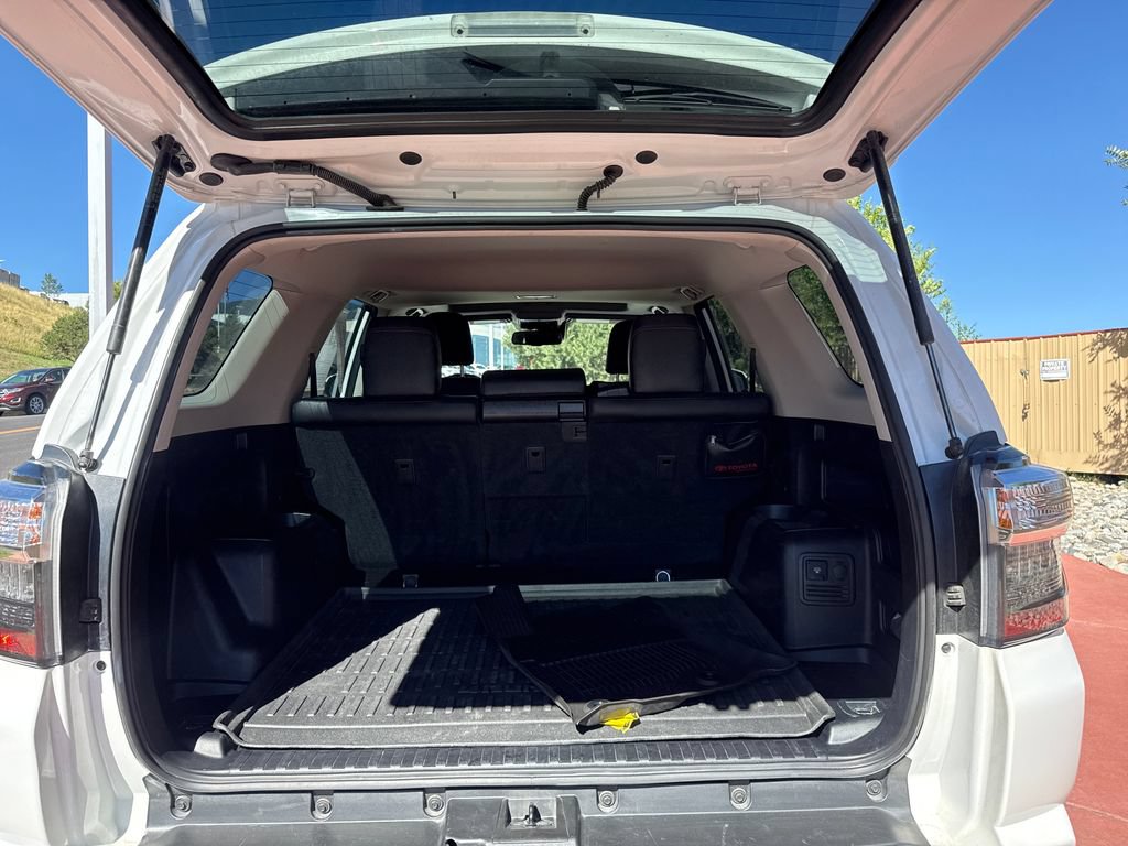Used 2024 Toyota 4Runner TRD Off-Road Premium w/ Moonroof Package AWD/4WD image 9